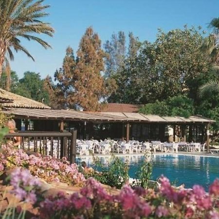 2 Bedroom Townhouse, Close To Paphos Harbour, Use Of Onsite Facilities Eksteriør billede